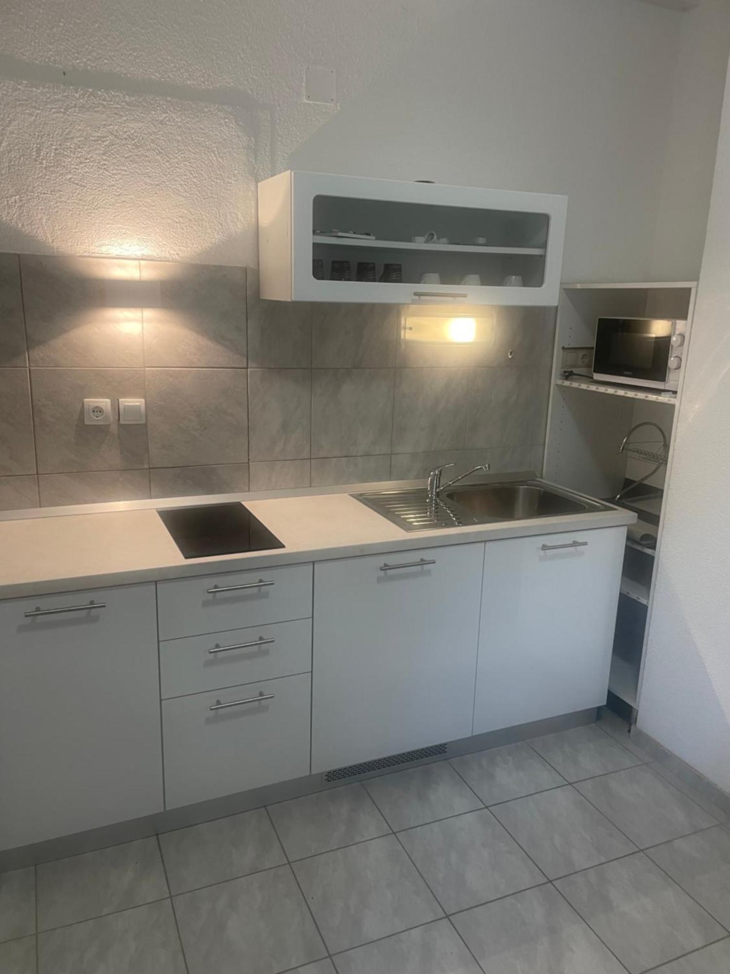 Apartmani Isabella - Ilda Radonic Jelsa  Eksteriør billede
